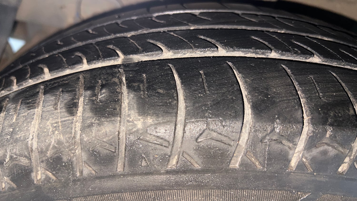 Used 2019 Hyundai Grand i10 Magna 1.2 Kappa VTVT Petrol Manual tyres RIGHT REAR TYRE TREAD VIEW