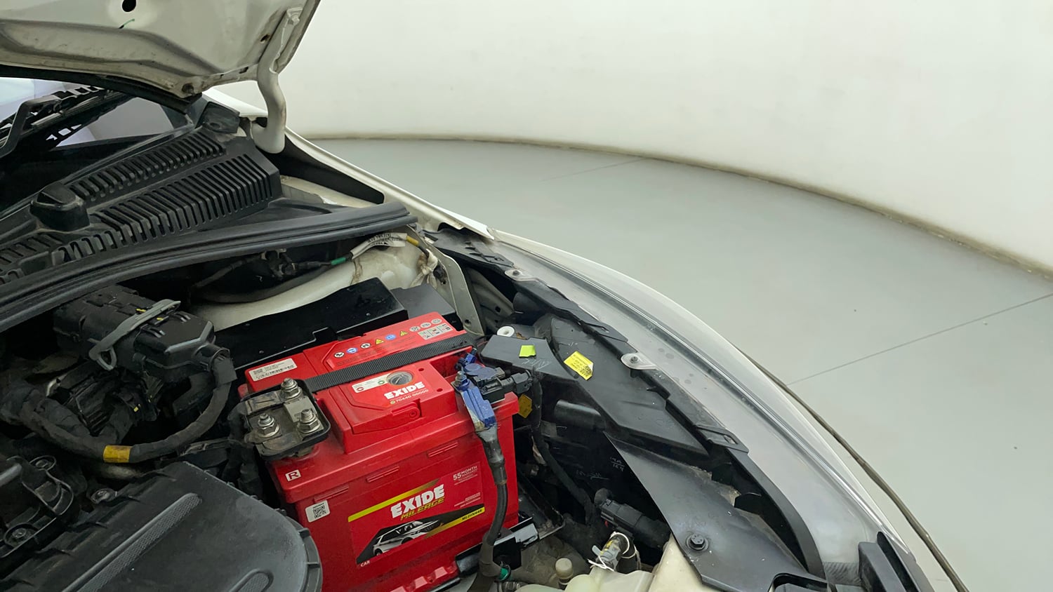 Used 2020 Tata Tiago Revotron XZ Petrol Manual engine ENGINE LEFT SIDE HINGE & APRON VIEW