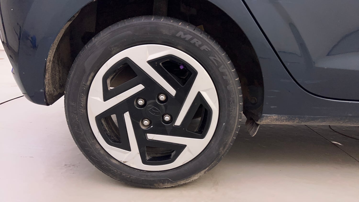 Used 2023 Hyundai Grand i10 Nios Sportz 1.2 Kappa VTVT Petrol Manual tyres RIGHT REAR TYRE RIM VIEW