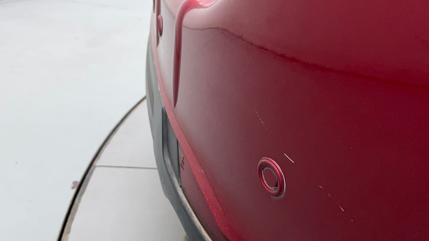 Used 2018 Mahindra XUV500 W11 Diesel Manual dents MINOR SCRATCH