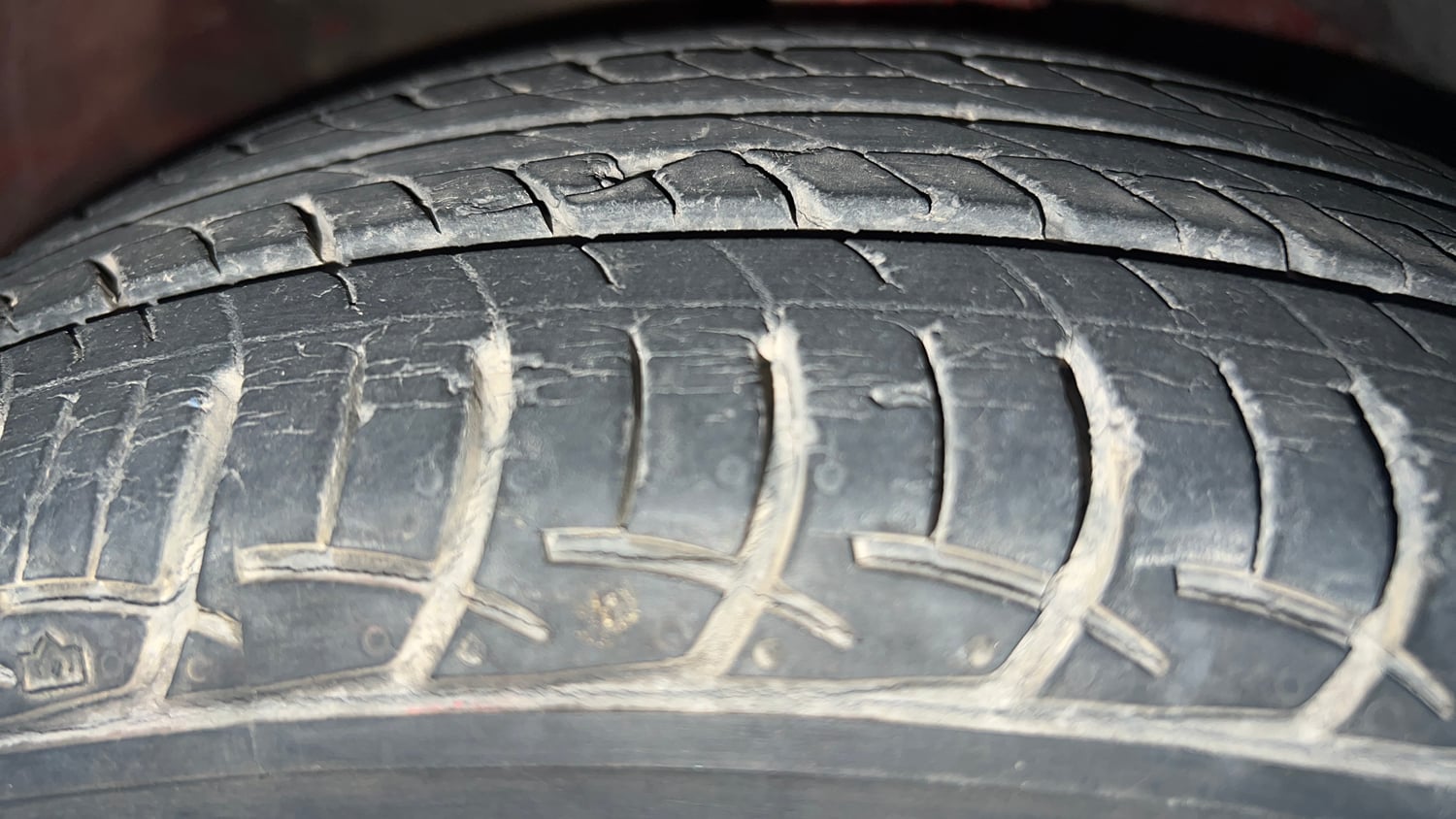 Used 2018 Maruti Suzuki Baleno Delta 1.2 AT Petrol Automatic tyres RIGHT FRONT TYRE TREAD VIEW