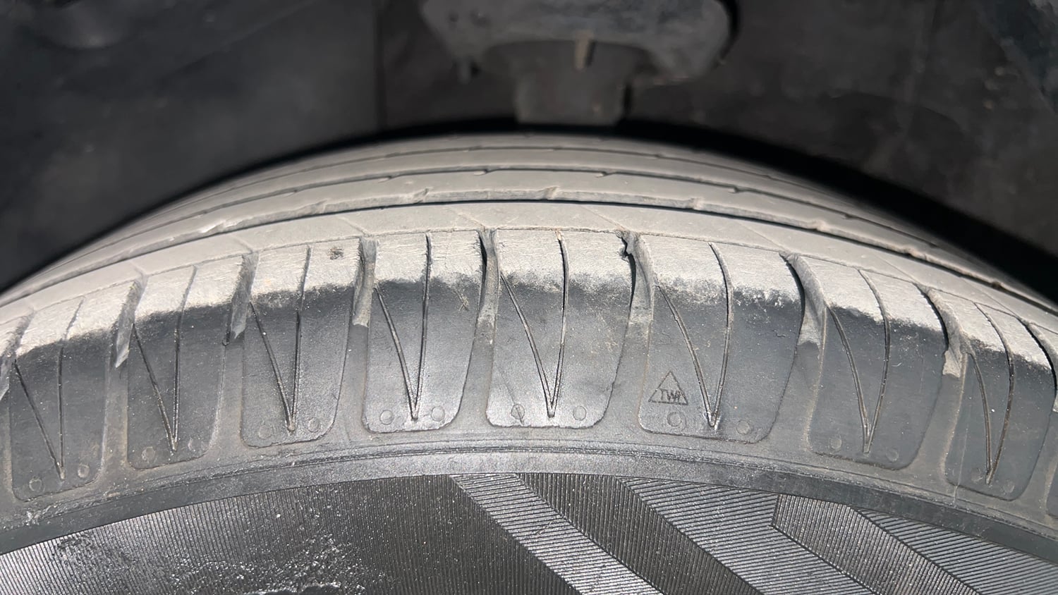 Used 2022 Kia Sonet HTK Plus 1.2 Petrol Manual tyres LEFT FRONT TYRE TREAD VIEW