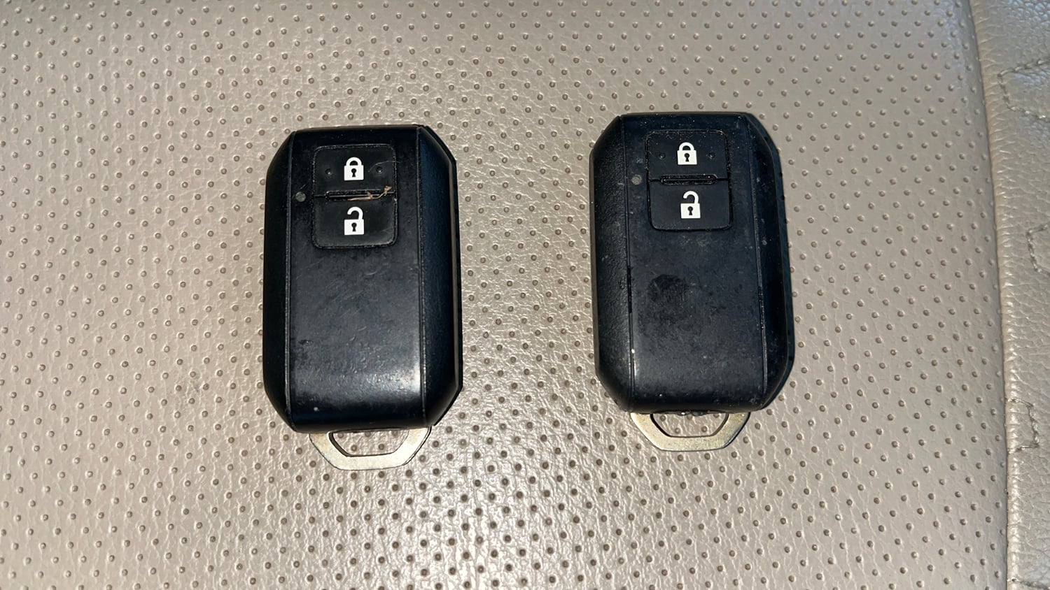 Used 2020 Maruti Suzuki New Ertiga ZXi AT Petrol Automatic extra CAR KEY VIEW