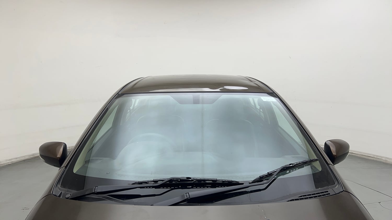 Used 2018 Maruti Suzuki Ciaz S 1.4 MT Petrol Manual exterior FRONT WINDSHIELD VIEW
