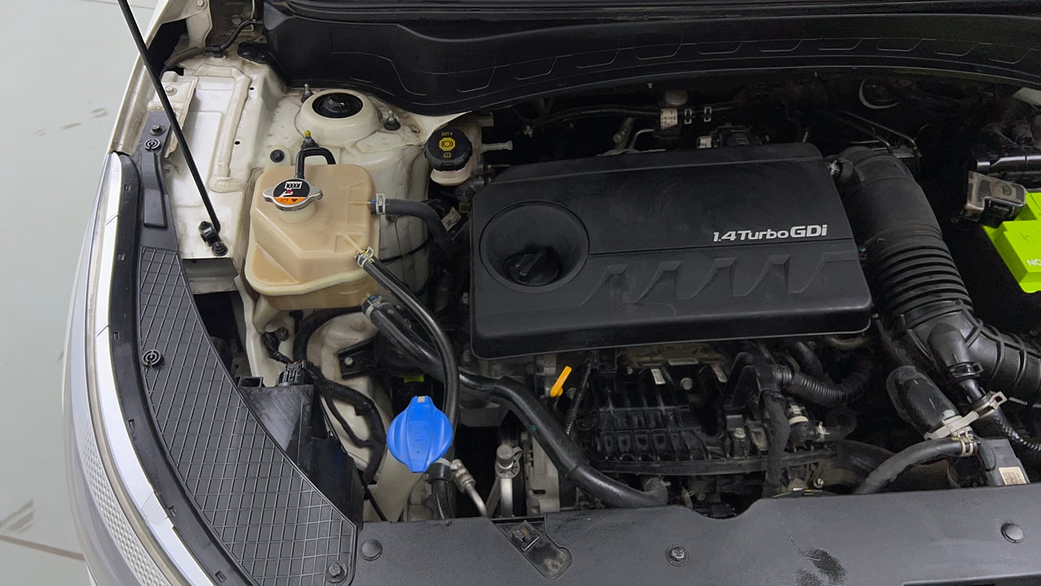 Used 2023 Kia Seltos GTX Plus 1.4 DCT Petrol Automatic engine ENGINE RIGHT SIDE VIEW