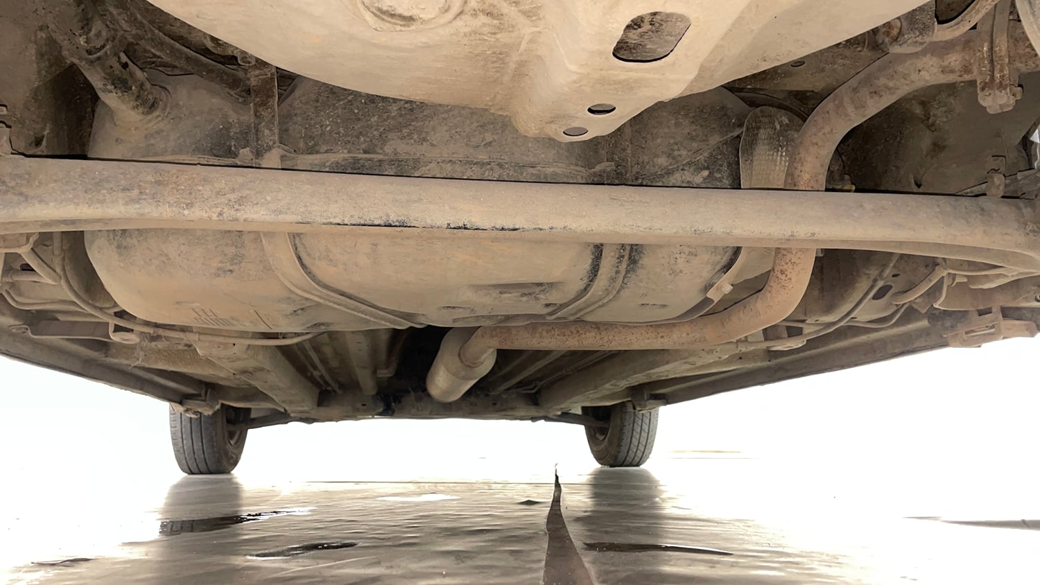 Used 2012 Maruti Suzuki Swift VXi Petrol Manual extra REAR UNDERBODY VIEW (TAKEN FROM REAR)