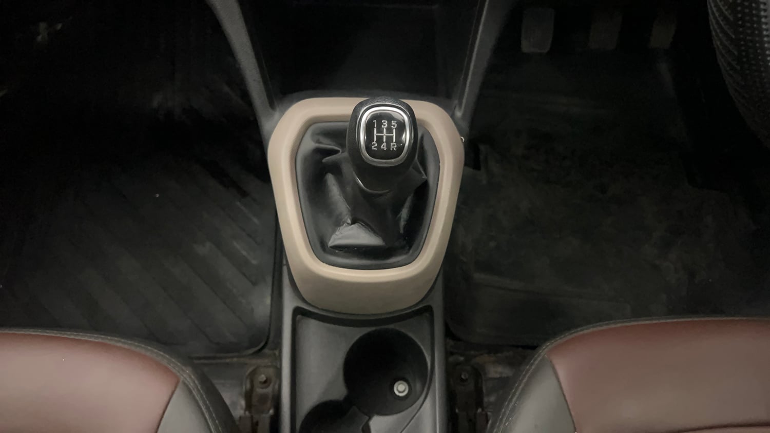Used 2016 Hyundai Grand i10 Sportz 1.2 Kappa VTVT Petrol Manual interior GEAR  KNOB VIEW