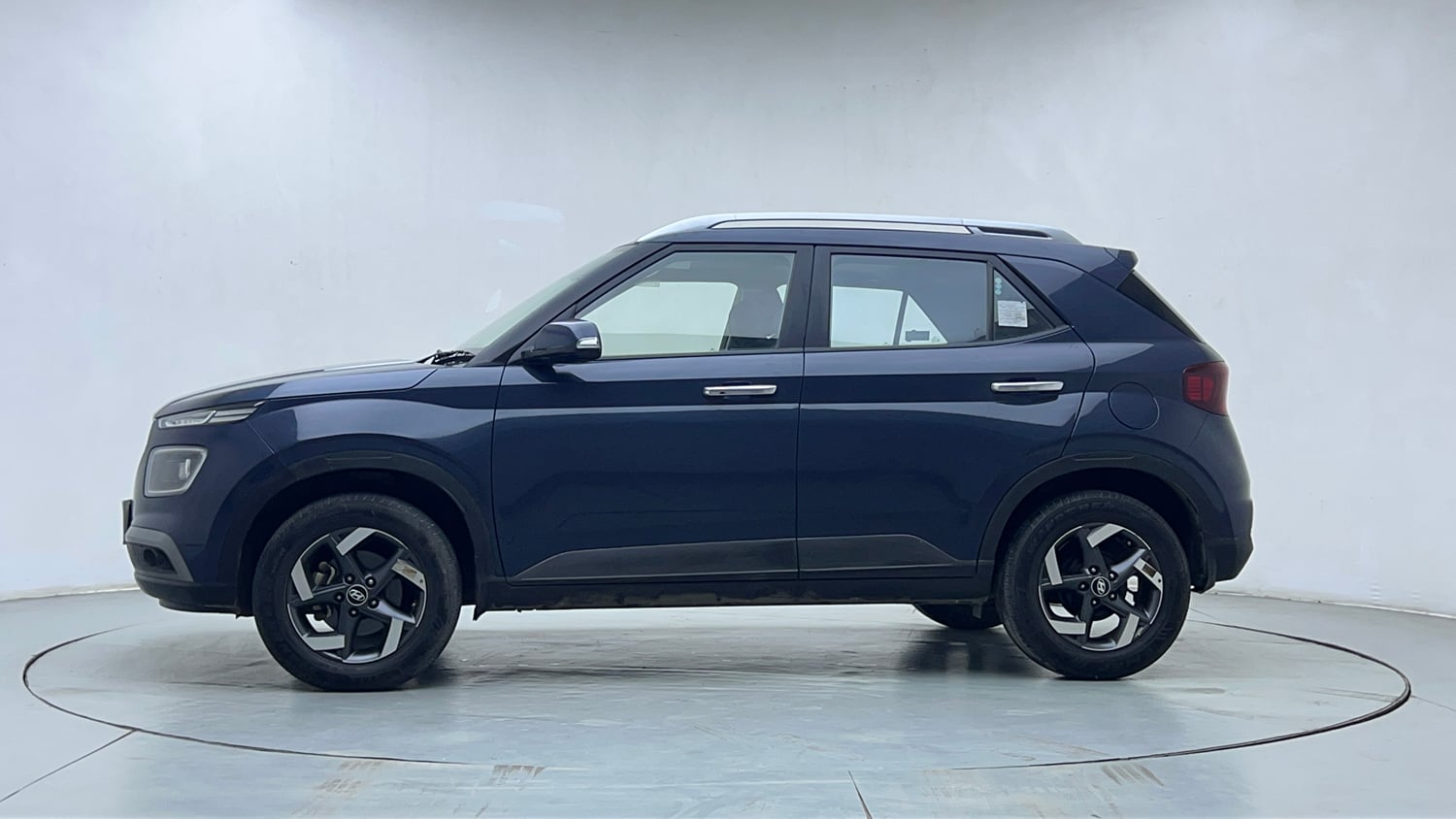 Used 2021 Hyundai Venue SX Plus 1.0 Turbo DCT Petrol Automatic exterior LEFT SIDE VIEW