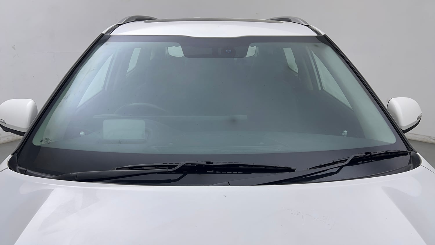Used 2023 Kia Seltos GTX Plus 1.4 DCT Petrol Automatic exterior FRONT WINDSHIELD VIEW