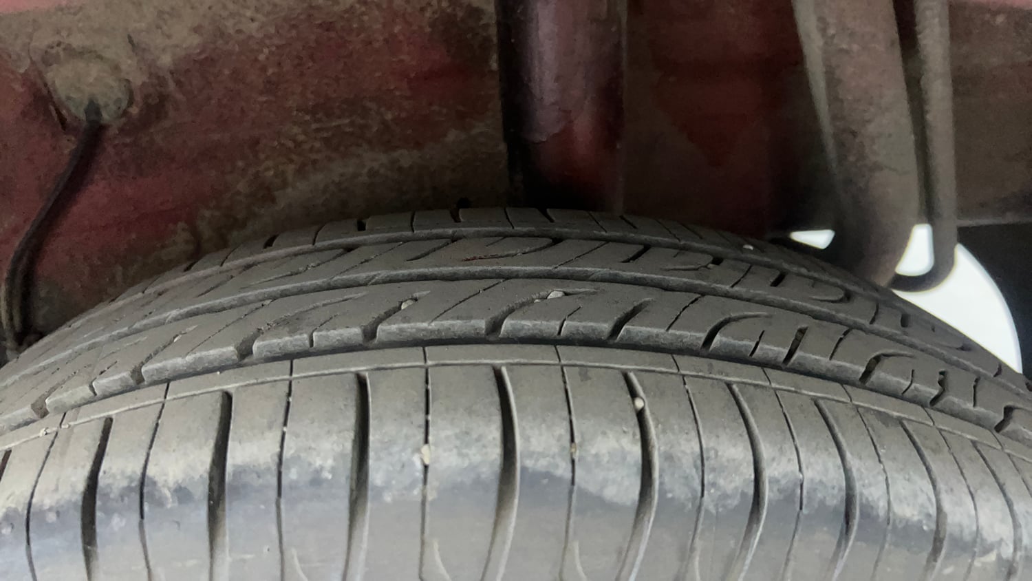 Used 2017 Maruti Suzuki Celerio ZXI (O) AMT Petrol Automatic tyres LEFT REAR TYRE TREAD VIEW