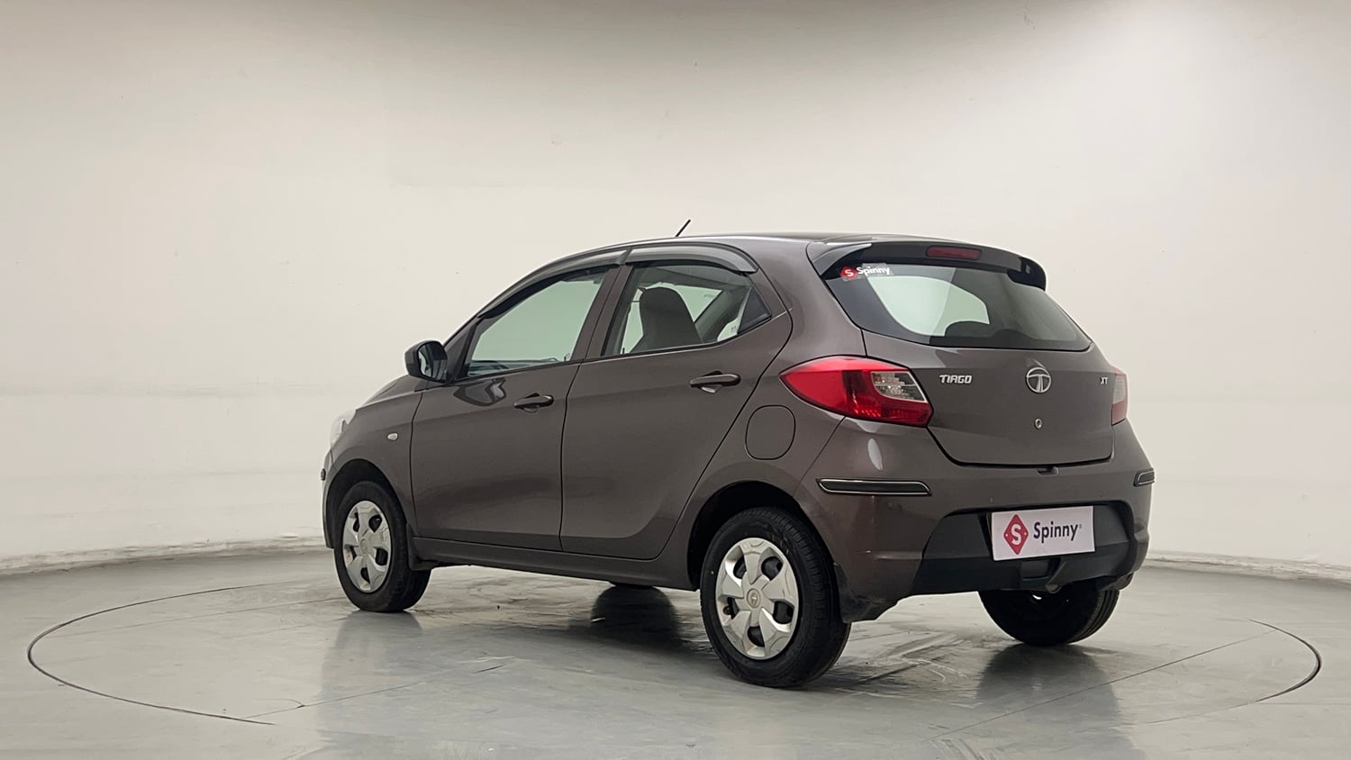Used 2018 Tata Tiago Revotron XT Petrol Manual exterior LEFT REAR CORNER VIEW