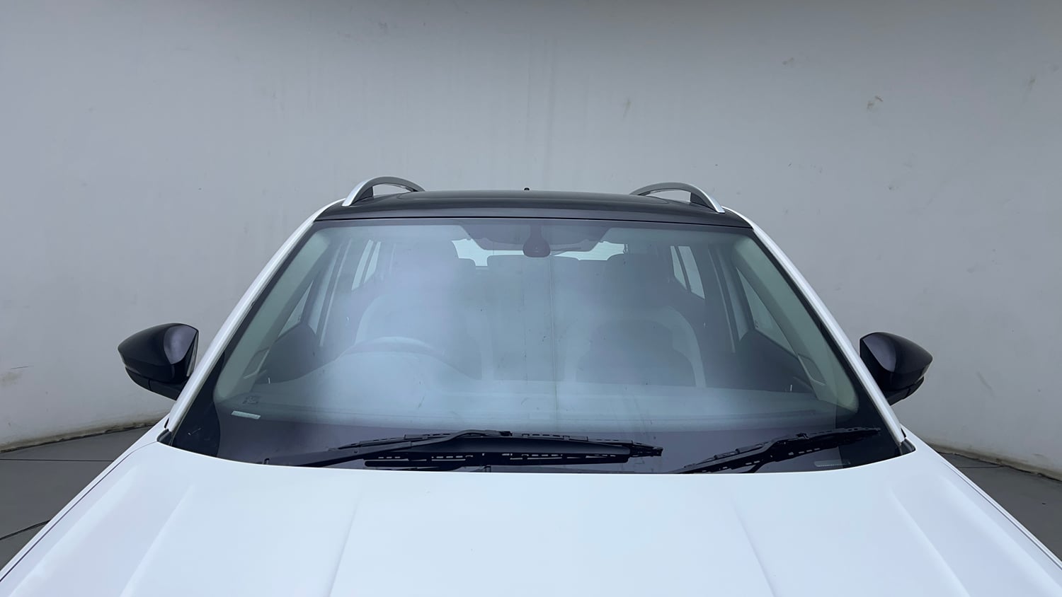 Used 2023 Volkswagen Taigun Topline 1.0 TSI AT Petrol Automatic exterior FRONT WINDSHIELD VIEW