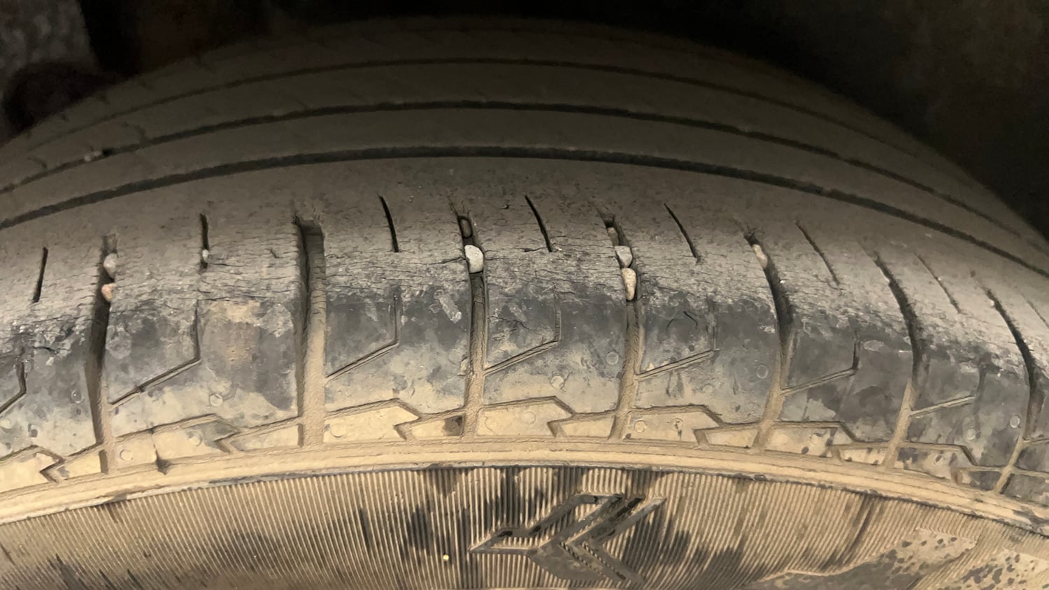 Used 2022 Kia Seltos HTX 1.5 Petrol Manual tyres RIGHT REAR TYRE TREAD VIEW