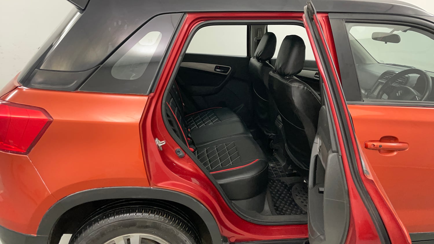 Used 2017 Maruti Suzuki Vitara Brezza ZDi+ Dual Tone Diesel Manual interior RIGHT SIDE REAR DOOR CABIN VIEW