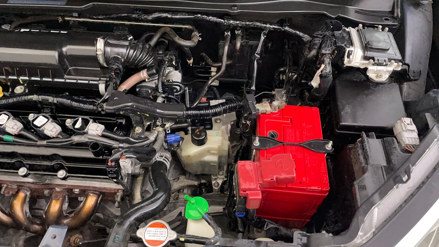 Used 2020 Maruti Suzuki Ignis Alpha 1.2 AMT Petrol Automatic engine ENGINE LEFT SIDE VIEW