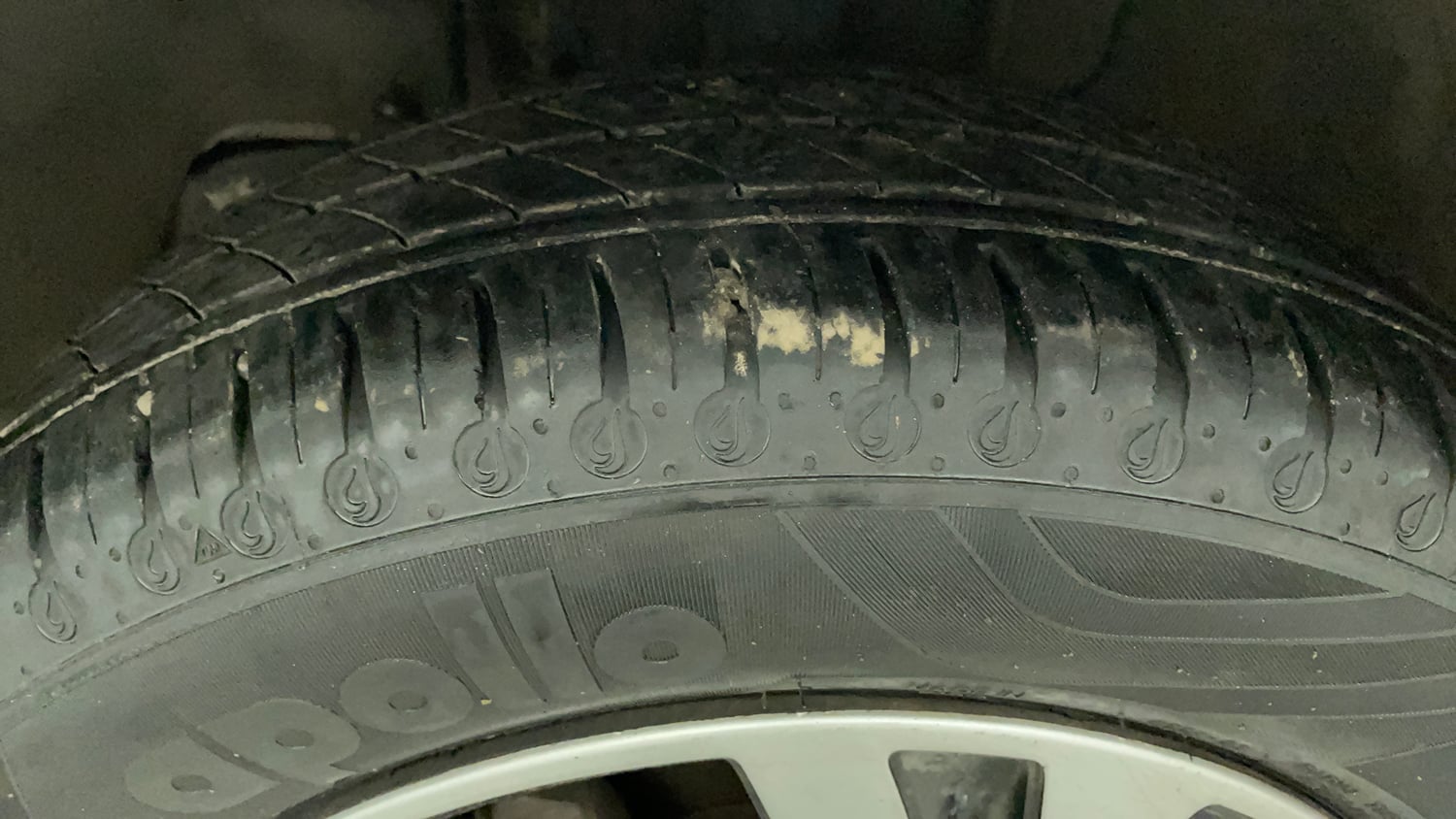 Used 2020 Tata Tiago Revotron XZ Petrol Manual tyres LEFT FRONT TYRE TREAD VIEW