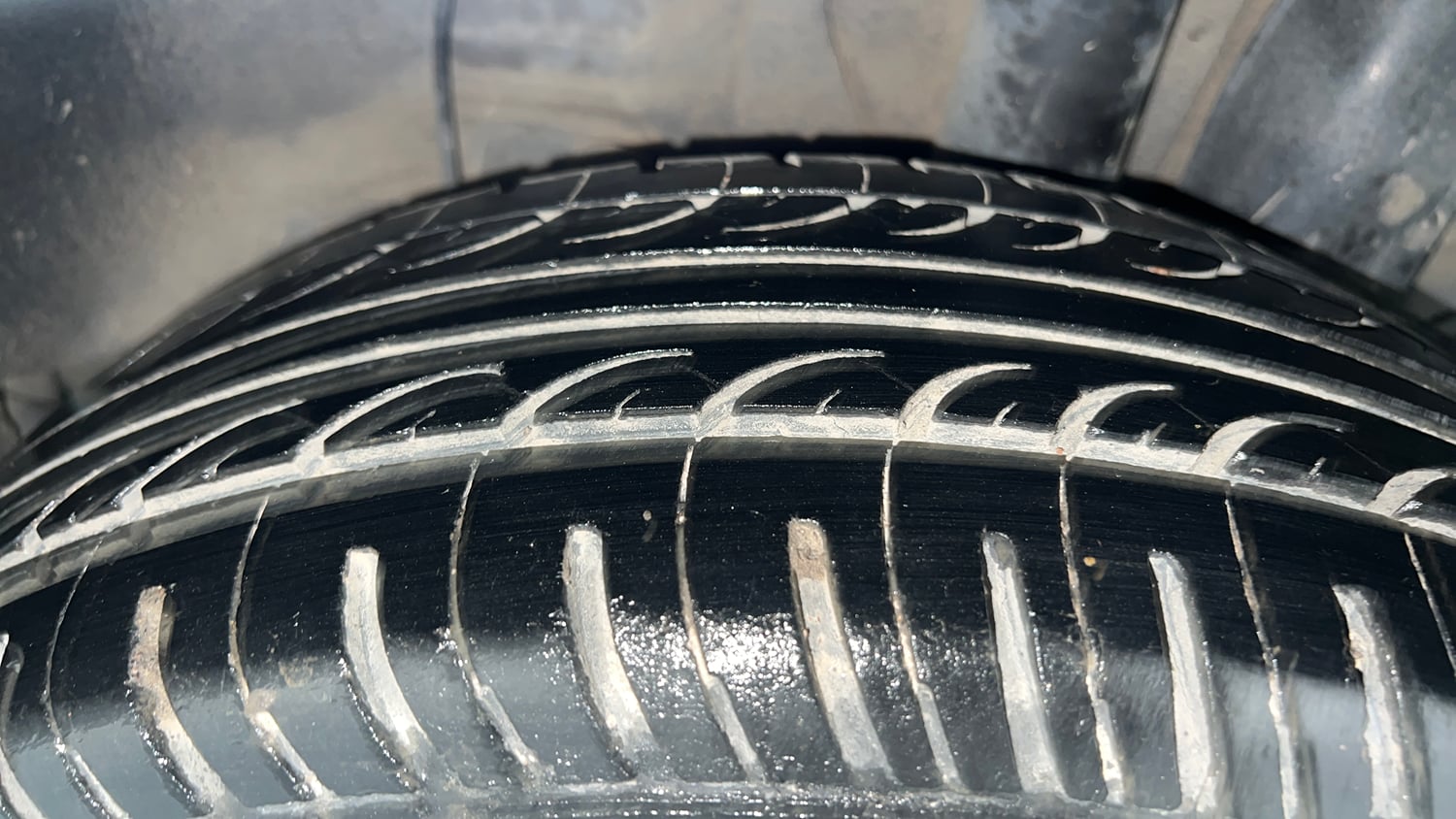 Used 2017 Hyundai Elite i20 Sportz 1.2 Petrol Manual tyres LEFT REAR TYRE TREAD VIEW