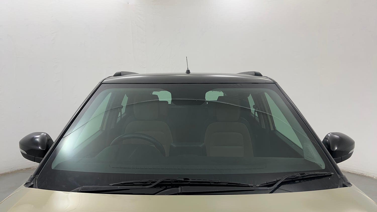 Used 2022 Tata Punch Kaziranga Creative MT Petrol Manual exterior FRONT WINDSHIELD VIEW