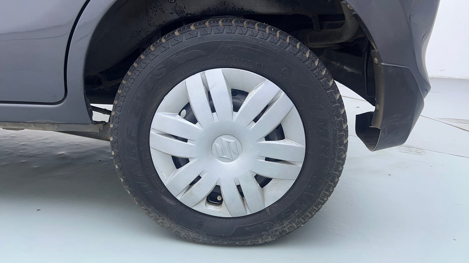 Used 2017 Maruti Suzuki Alto 800 VXi (O) Petrol Manual tyres LEFT REAR TYRE RIM VIEW