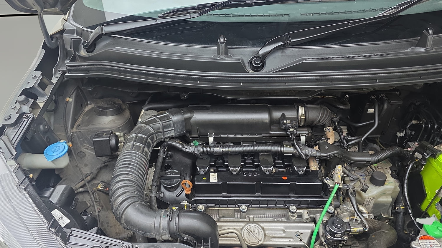Used 2024 Maruti Suzuki Wagon R ZXI Plus 1.2 AGS Petrol Automatic engine ENGINE RIGHT SIDE VIEW