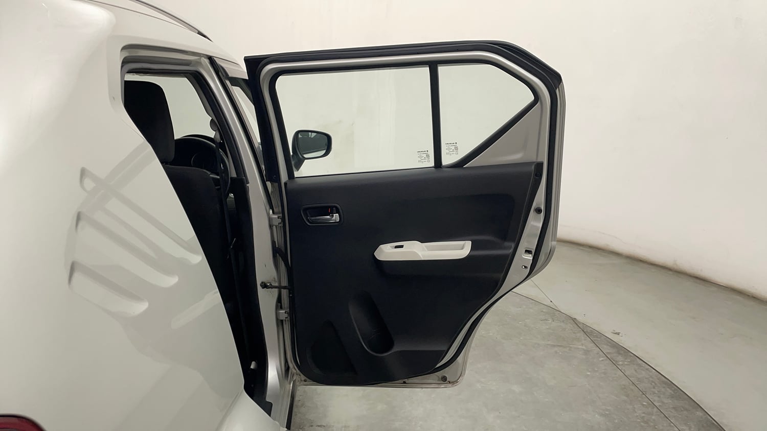 Used 2022 Maruti Suzuki Ignis Zeta 1.2 MT Petrol Manual interior RIGHT REAR DOOR OPEN VIEW