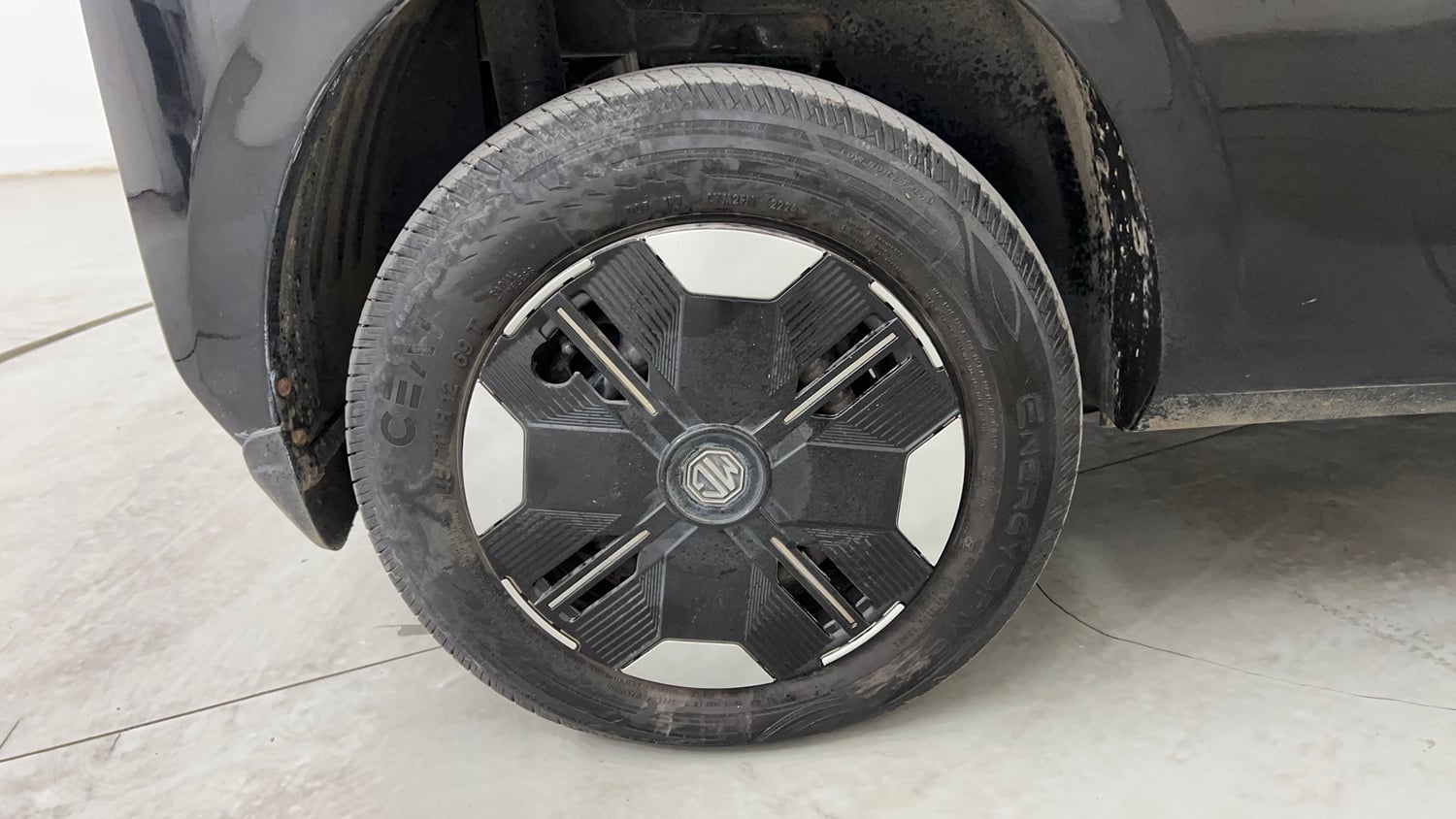Used 2024 MG Motors Comet EV Excite Electric Automatic tyres RIGHT REAR TYRE RIM VIEW