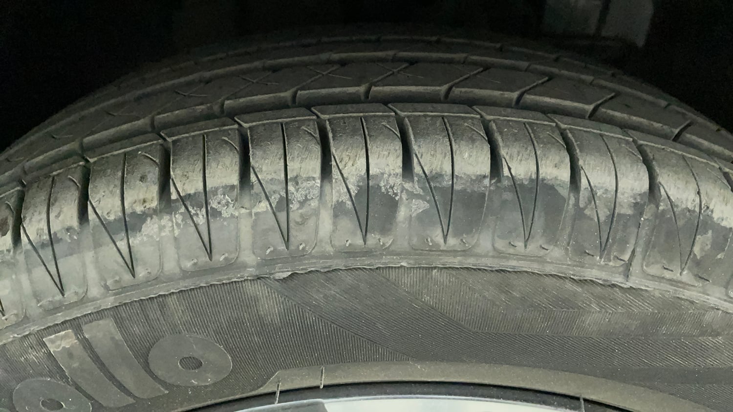 Used 2022 Tata Tiago XZA Plus Petrol Automatic tyres RIGHT FRONT TYRE TREAD VIEW