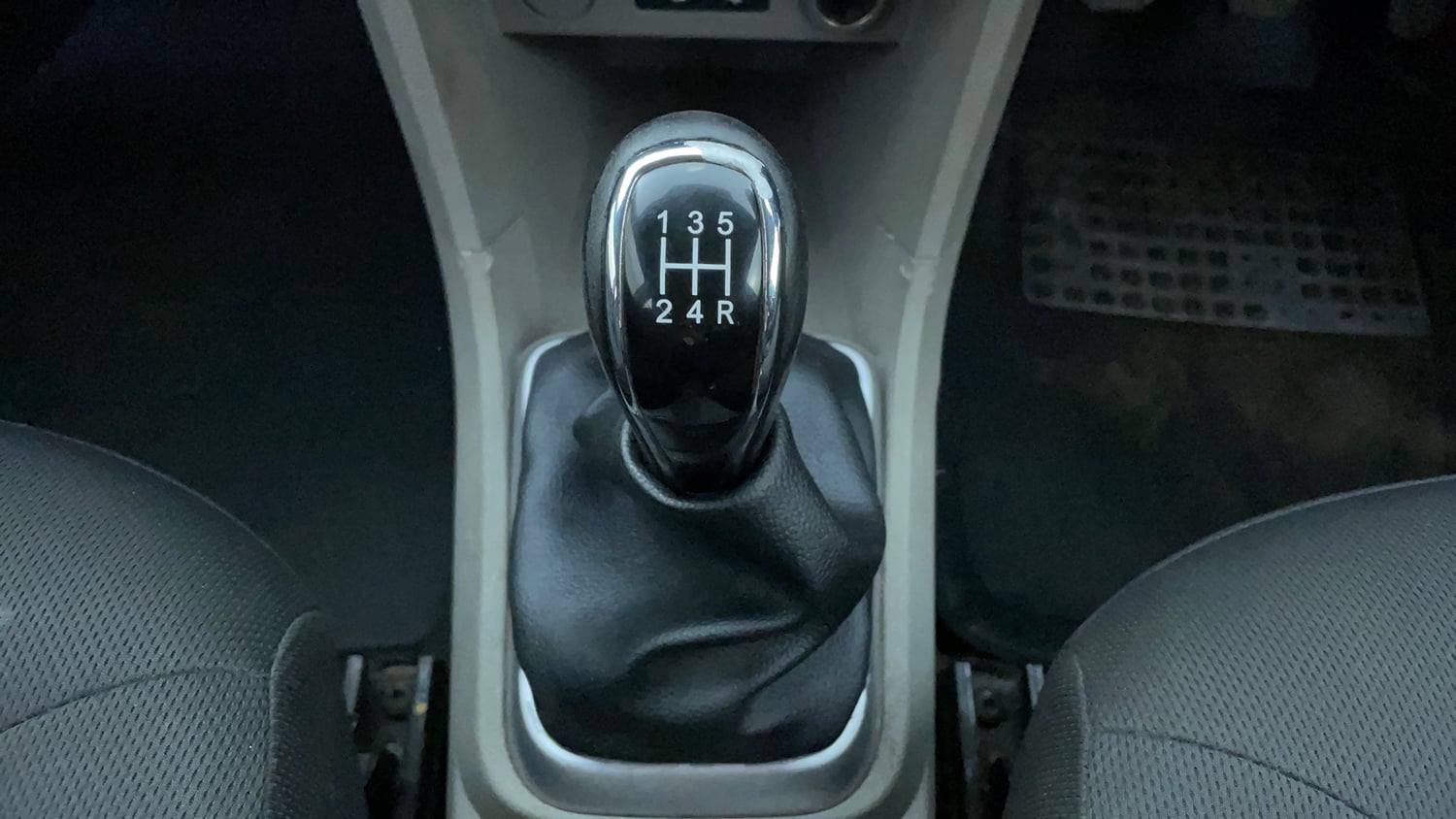 Used 2017 Tata Tiago Revotron XZ Petrol Manual interior GEAR  KNOB VIEW