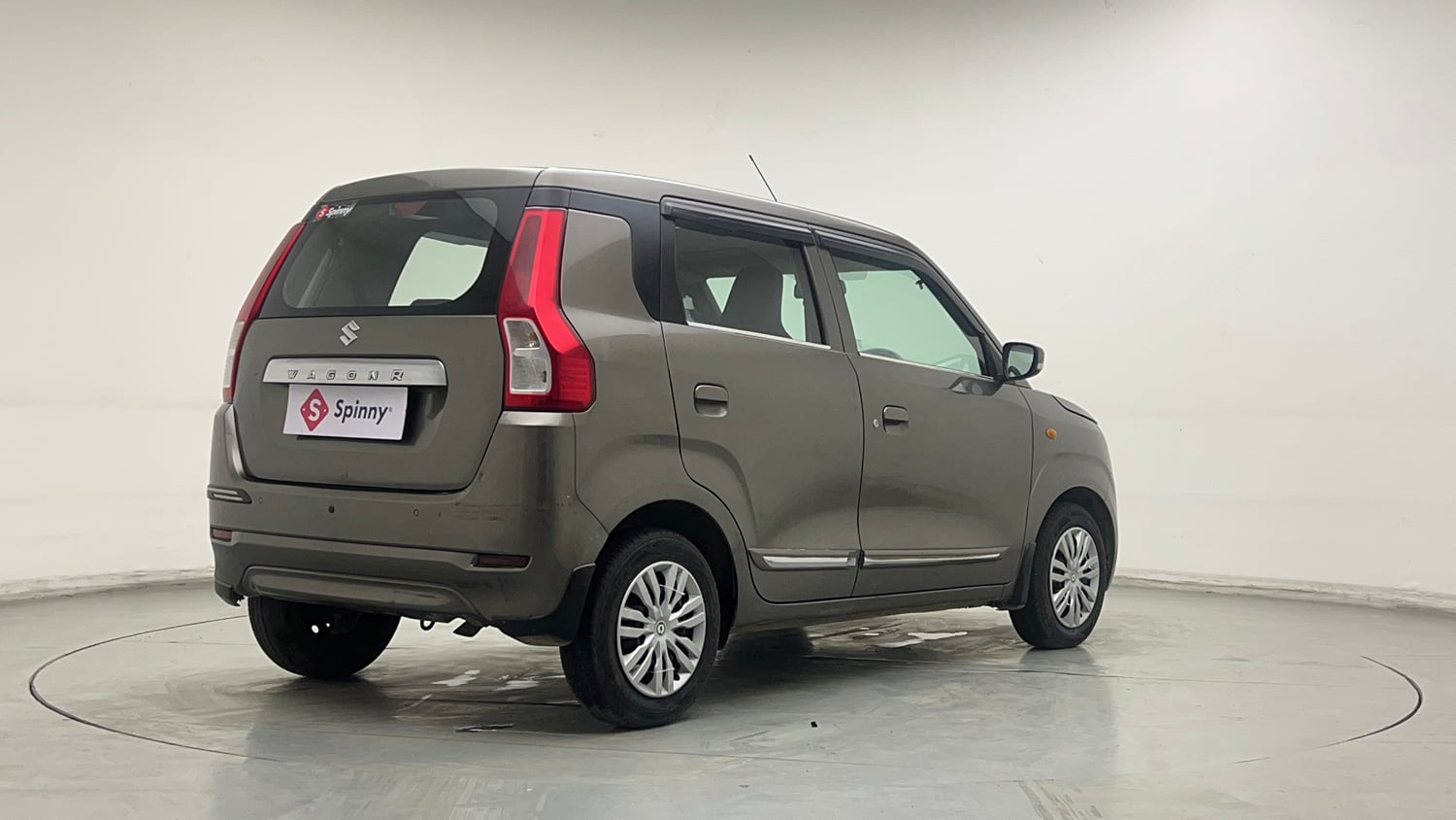 Used 2021 Maruti Suzuki Wagon R 1.0 VXi 1.0 Petrol Manual exterior RIGHT REAR CORNER VIEW
