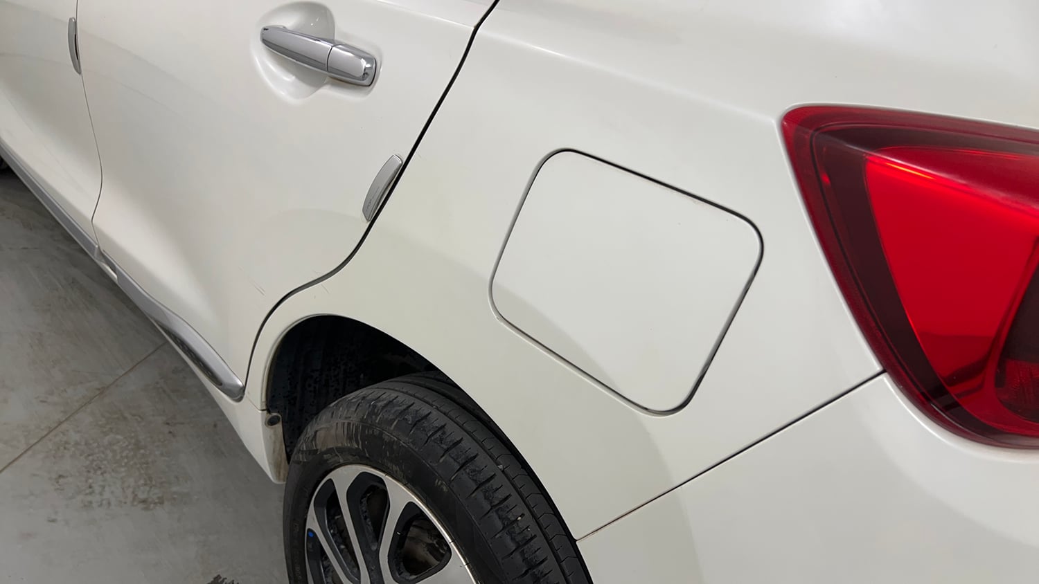 Used 2022 Maruti Suzuki Baleno Alpha AGS Petrol Automatic dents MINOR SCRATCH