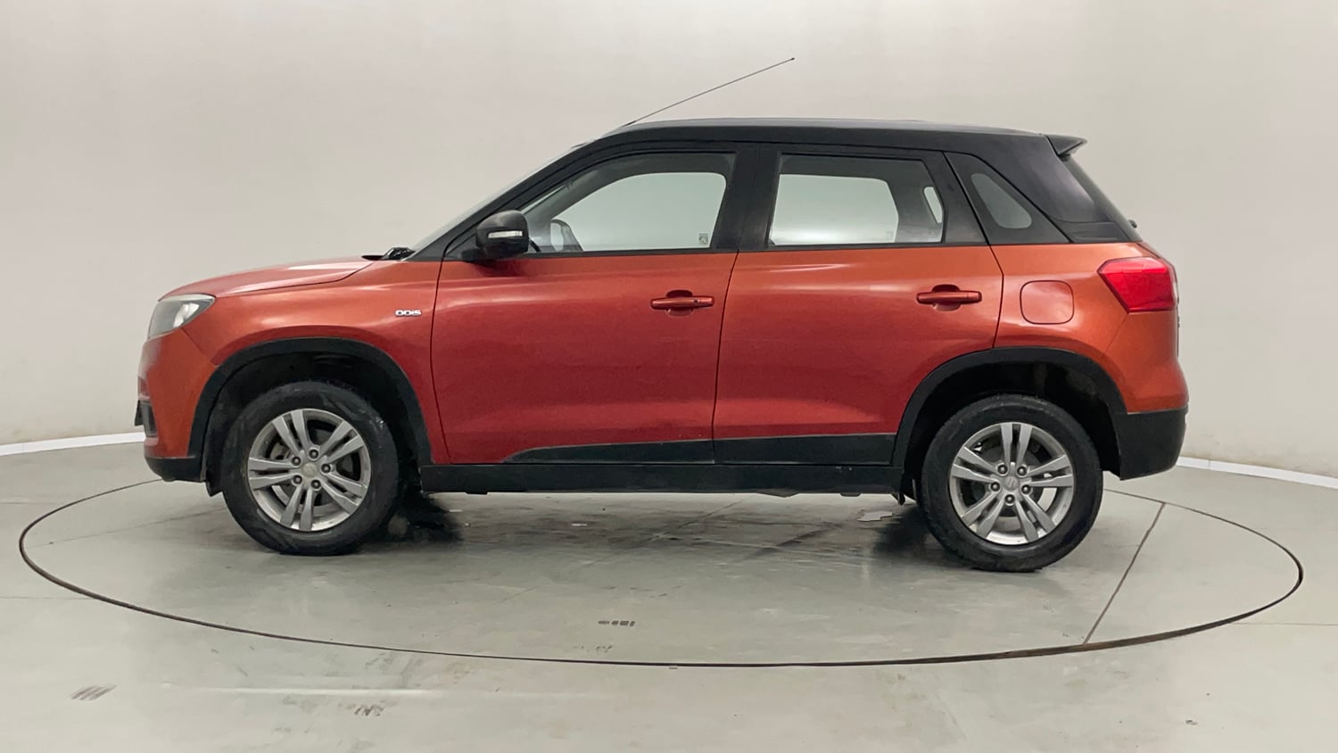Used 2017 Maruti Suzuki Vitara Brezza ZDi+ Dual Tone Diesel Manual exterior LEFT SIDE VIEW