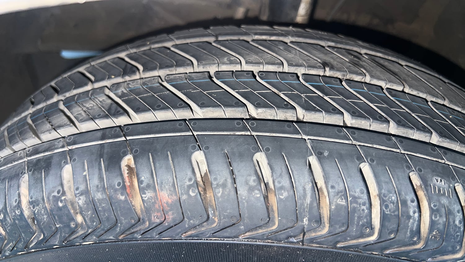 Used 2021 Maruti Suzuki Baleno Sigma Petrol Manual tyres LEFT FRONT TYRE TREAD VIEW