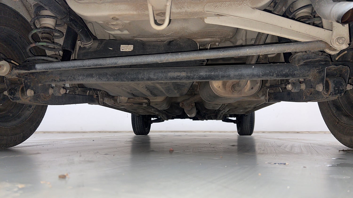 Used 2016 Maruti Suzuki Alto K10 VXi Petrol Manual extra REAR UNDERBODY VIEW (TAKEN FROM REAR)