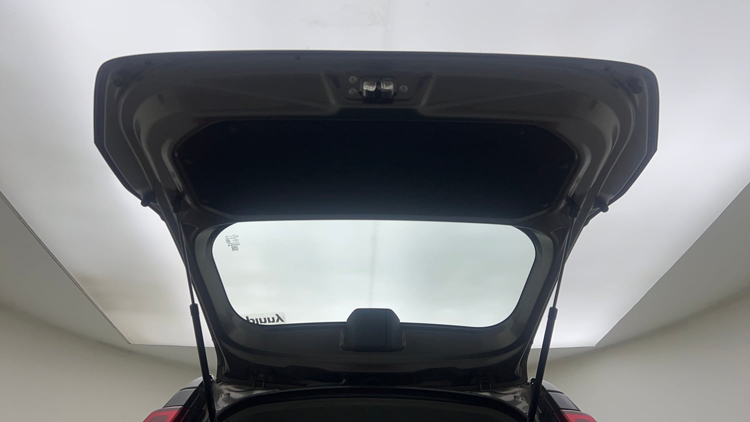 Used 2021 Maruti Suzuki Wagon R 1.0 VXi 1.0 Petrol Manual interior DICKY DOOR OPEN VIEW