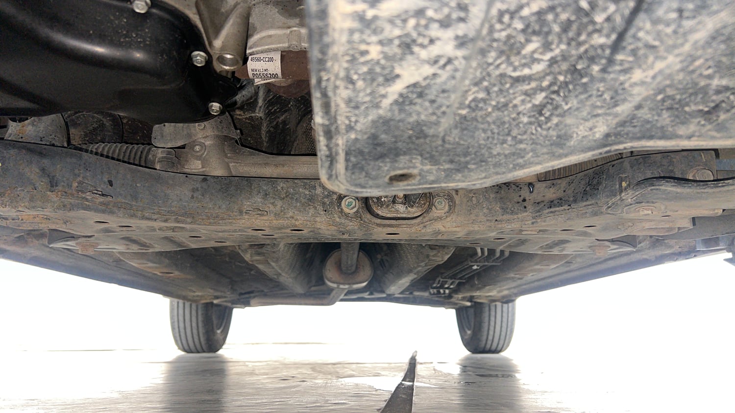 Used 2022 Kia Sonet HTK Plus 1.2 Petrol Manual extra FRONT LEFT UNDERBODY VIEW