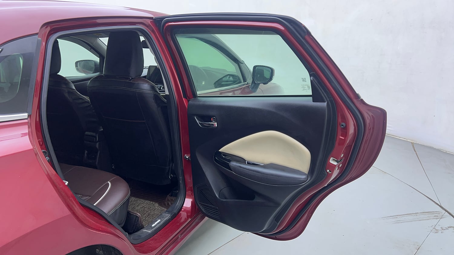 Used 2022 Toyota Glanza V Petrol Manual interior RIGHT REAR DOOR OPEN VIEW
