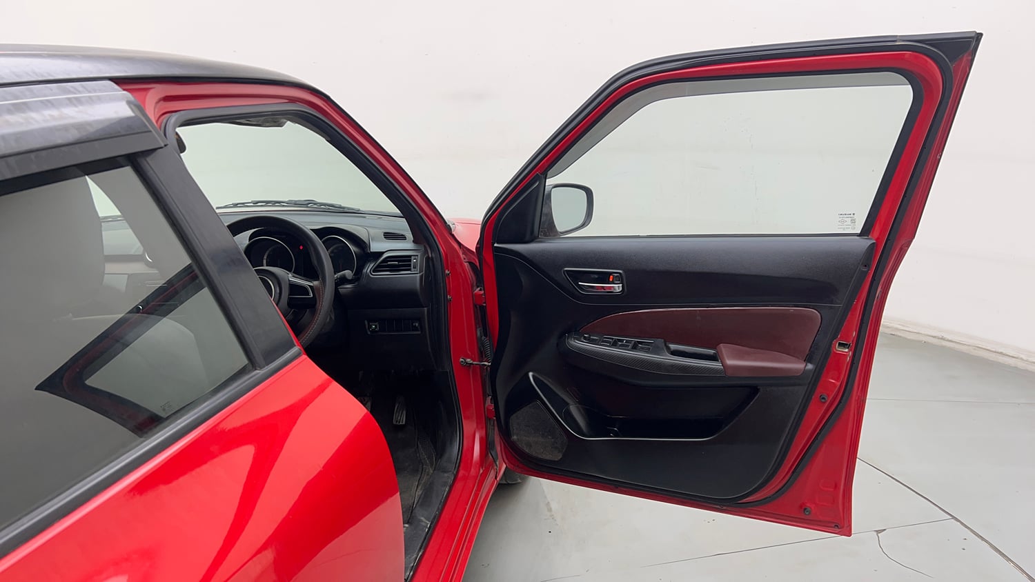 Used 2018 Maruti Suzuki Swift VXI CNG (Outside Fitted) Cng Manual interior RIGHT FRONT DOOR OPEN VIEW