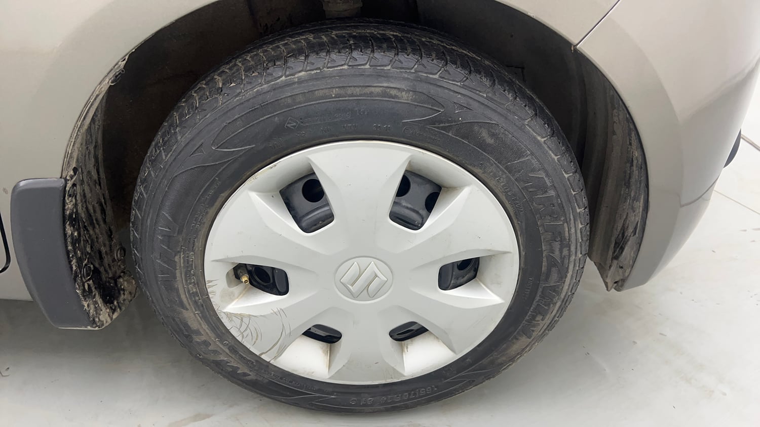 Used 2019 Maruti Suzuki Wagon R ZXi 1.2 AMT Petrol Automatic tyres RIGHT FRONT TYRE RIM VIEW