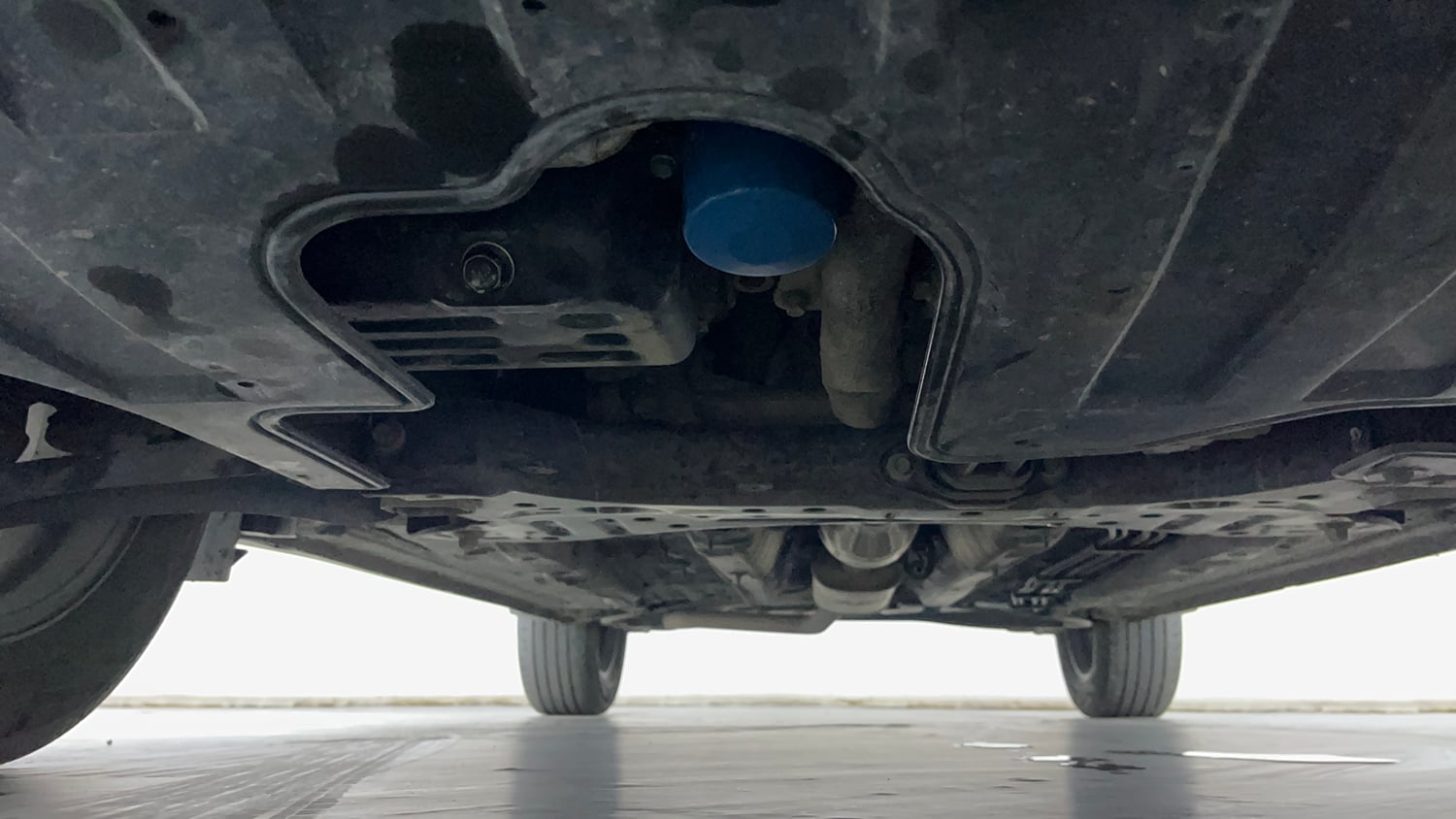 Used 2022 Kia Sonet X Line 1.0 DCT Petrol Automatic extra FRONT LEFT UNDERBODY VIEW