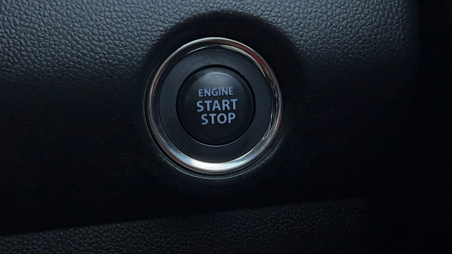 Used 2021 Maruti Suzuki Swift ZXi Plus Dual Tone Petrol Manual top_features Keyless start