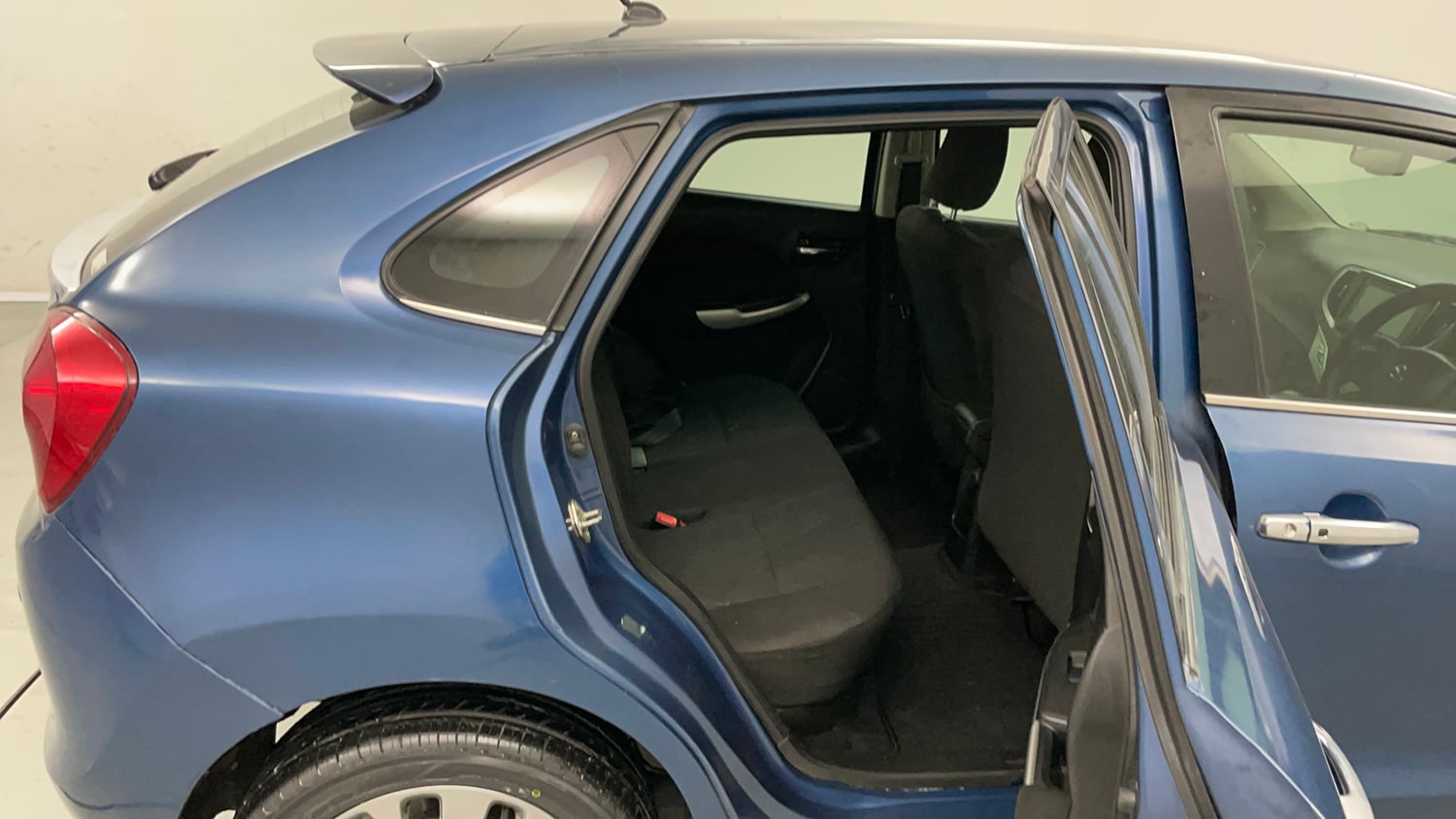 Used 2018 Maruti Suzuki Baleno Alpha 1.2 AT Petrol Automatic interior RIGHT SIDE REAR DOOR CABIN VIEW