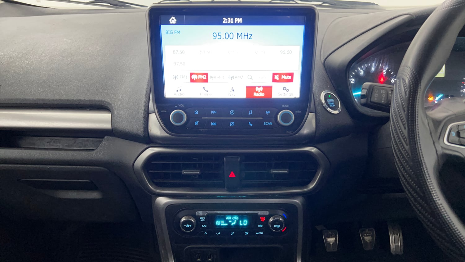 Used 2019 Ford EcoSport Titanium 1.5L Ti-VCT Petrol Manual interior MUSIC SYSTEM & AC CONTROL VIEW