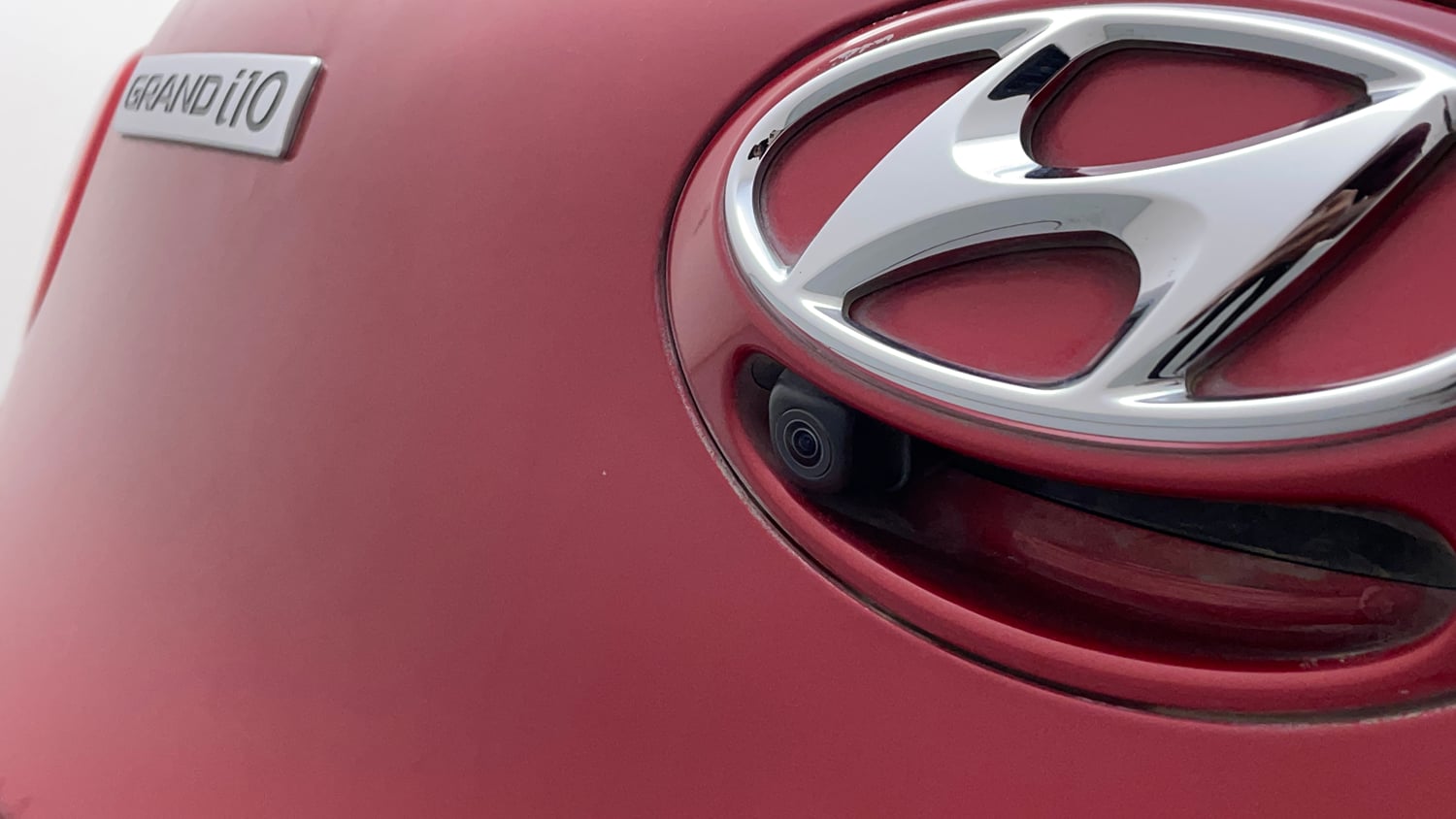 Used 2019 Hyundai Grand i10 Sportz 1.2 Kappa VTVT Petrol Manual top_features Rear camera