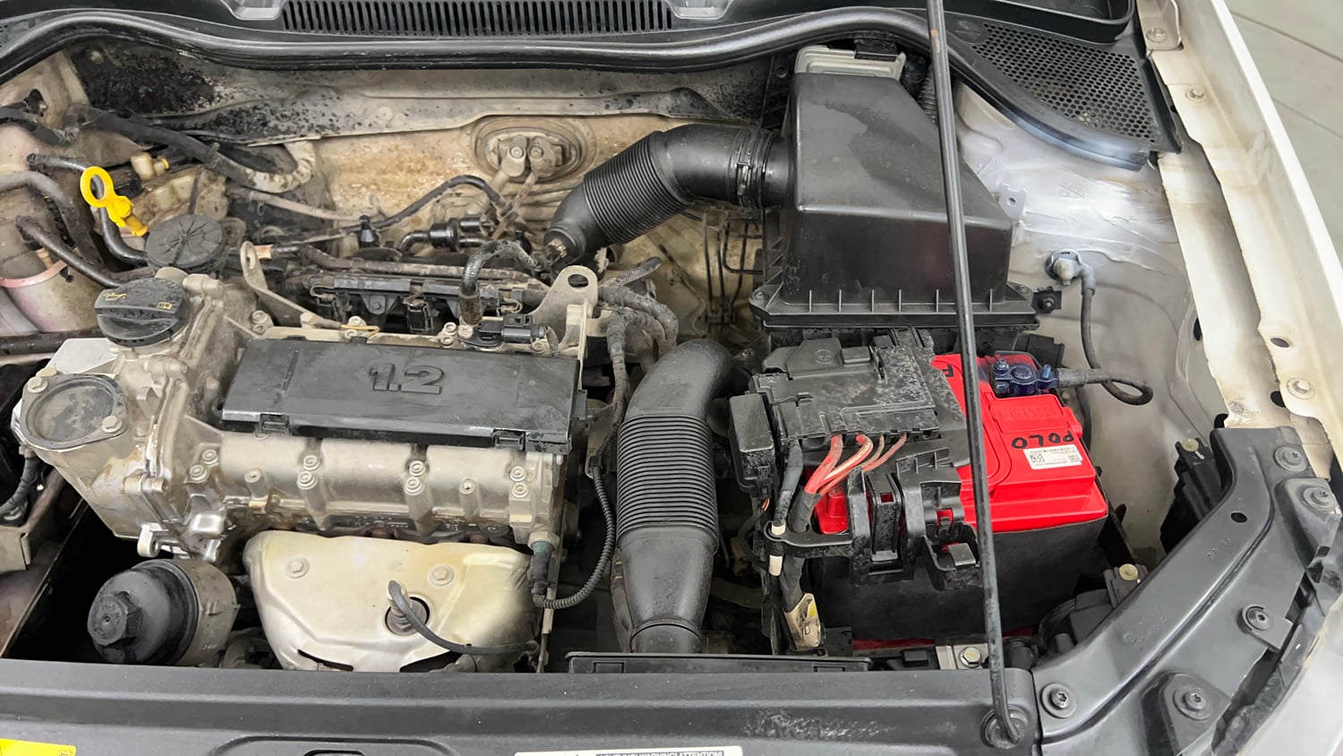 Used 2016 Volkswagen Polo Highline1.2L (P) Petrol Manual engine ENGINE LEFT SIDE VIEW