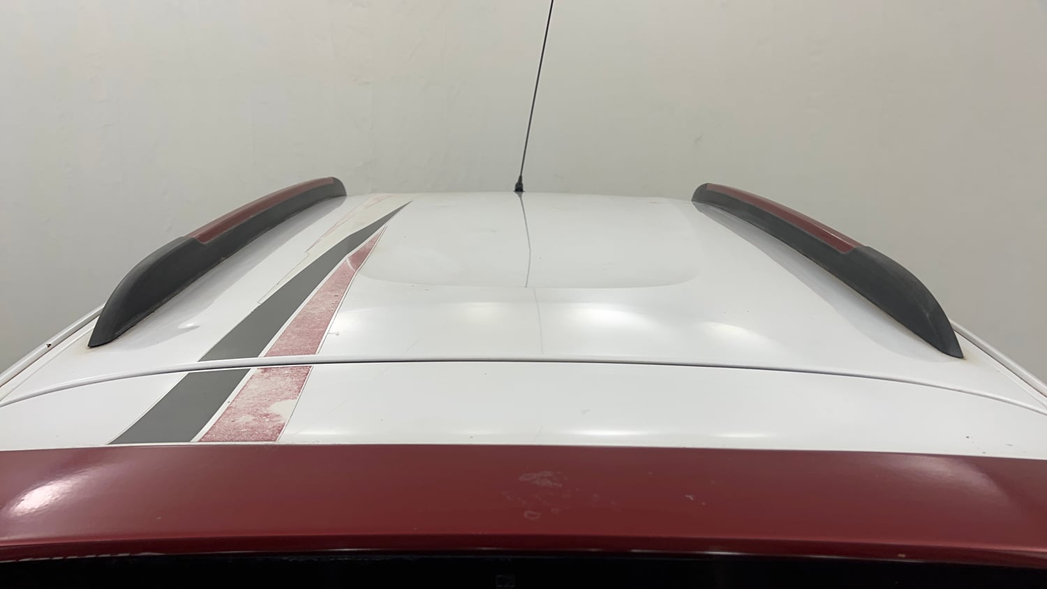Used 2017 Renault Kwid 1.0 RXT AMT Petrol Automatic exterior EXTERIOR ROOF VIEW