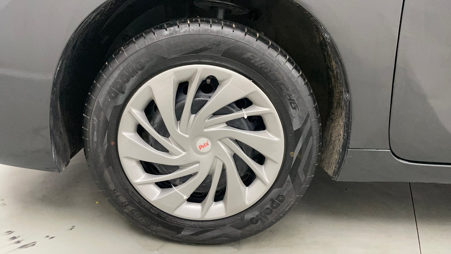 Used 2022 Toyota Glanza S Petrol Manual tyres LEFT FRONT TYRE RIM VIEW