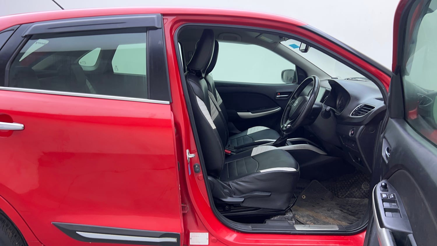 Used 2017 Maruti Suzuki Baleno Zeta 1.2 AT Petrol Automatic interior RIGHT SIDE FRONT DOOR CABIN VIEW