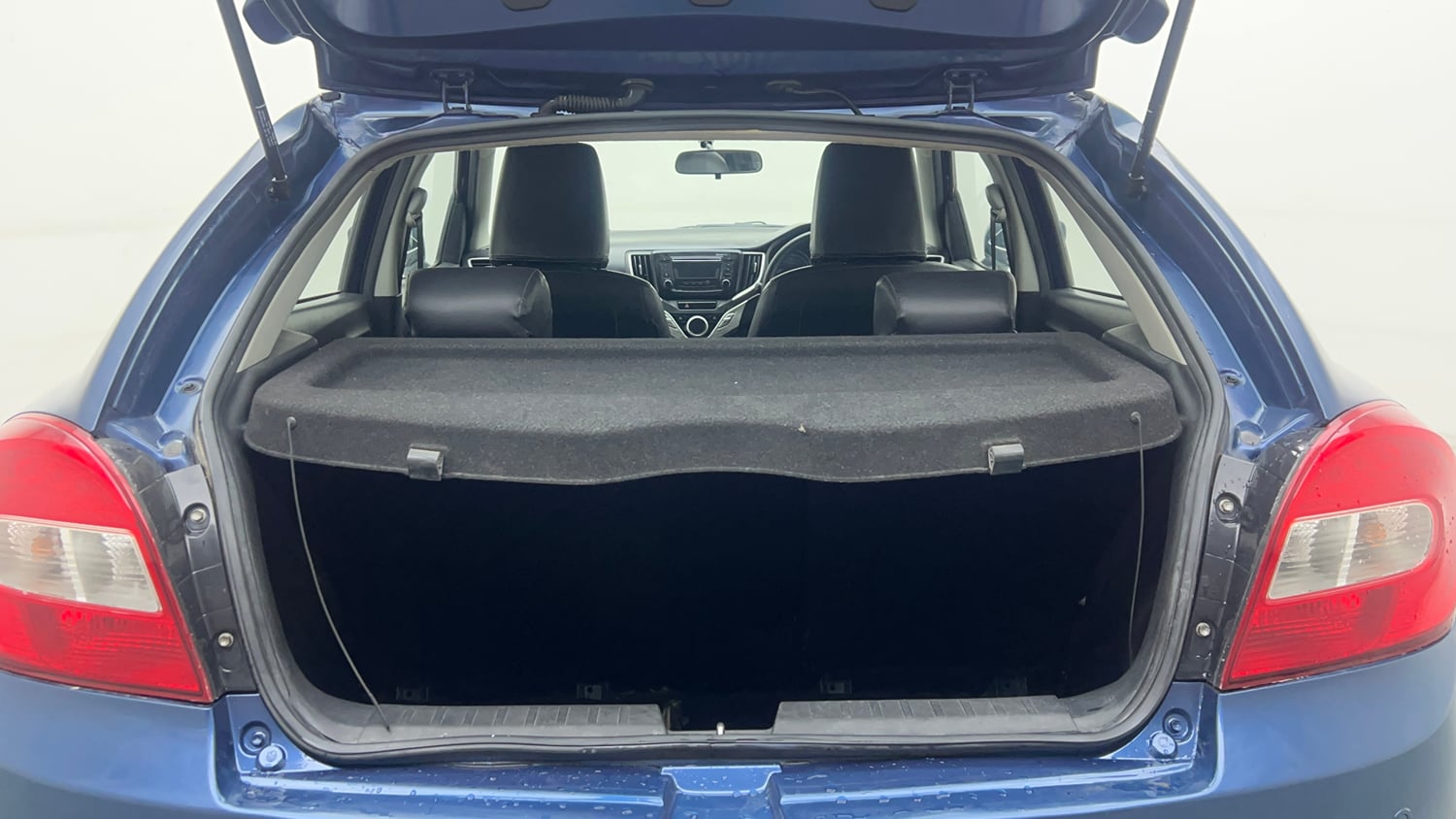 Used 2017 Maruti Suzuki Baleno Delta 1.2 Petrol Manual interior DICKY INSIDE VIEW