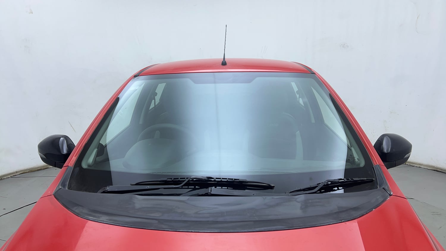 Used 2021 Tata Tiago XZ Plus Petrol Manual exterior FRONT WINDSHIELD VIEW