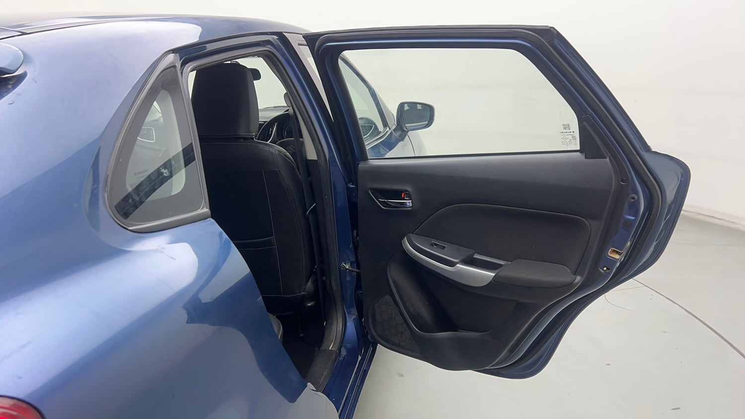 Used 2017 Maruti Suzuki Baleno Delta 1.2 Petrol Manual interior RIGHT REAR DOOR OPEN VIEW